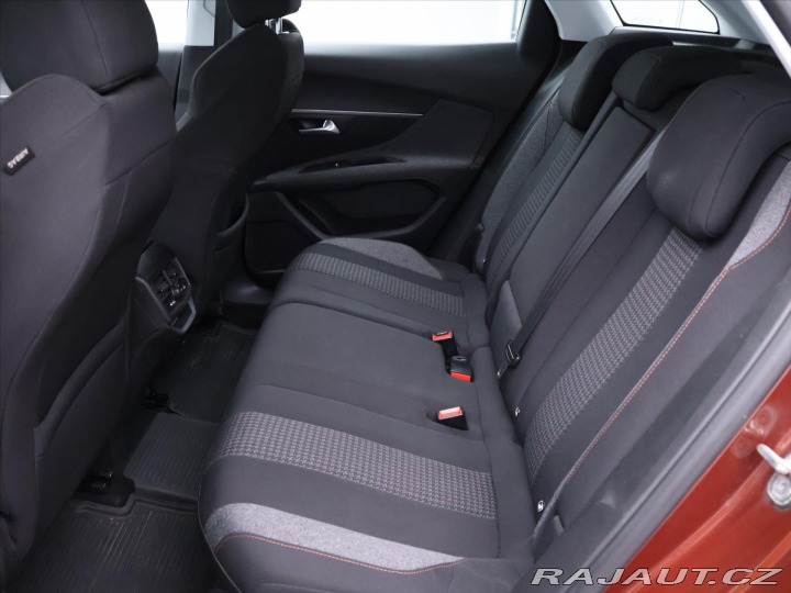 Peugeot 3008 1,2 PT 96kW Allure CZ 1.M 2017