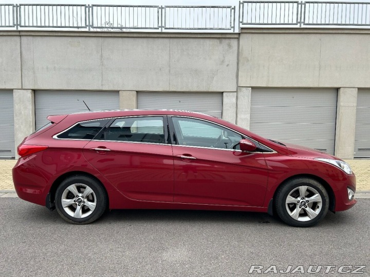 Hyundai i40 1,7   CRDi, NOVÁ STK 120t 2015