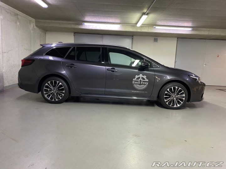 Toyota Corolla Style 1.8 Hybrid e-CVT  T 2024