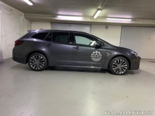 Toyota Corolla Style 1.8 Hybrid e-CVT T 2024