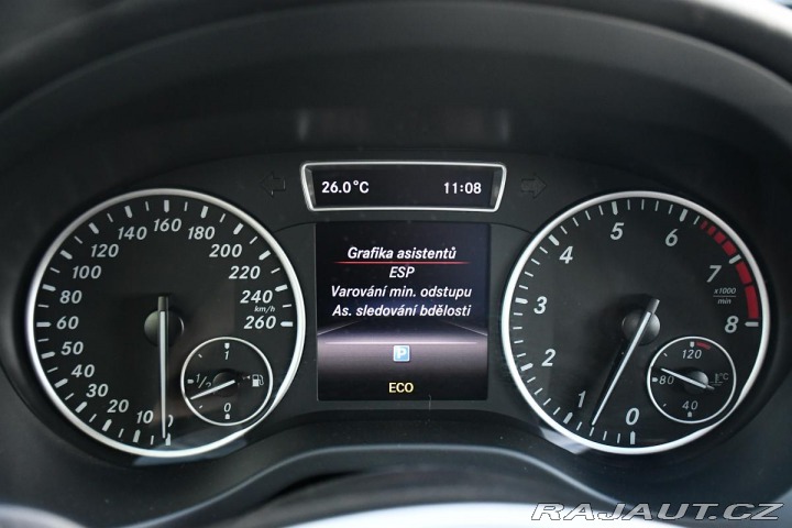 Mercedes-Benz A 180 VYHŘ. SEDAČKY PARK SE 2013