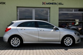 Mercedes-Benz A 180 VYHŘ. SEDAČKY PARK SE 2013