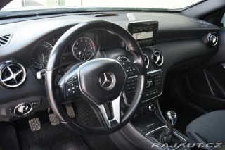 Mercedes-Benz A 180 VYHŘ. SEDAČKY PARK SE 2013