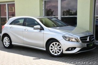 Mercedes-Benz A 180 VYHŘ. SEDAČKY PARK SE 2013