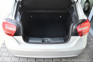 Mercedes-Benz A 180 VYHŘ. SEDAČKY PARK SE 2013