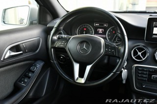 Mercedes-Benz A 180 VYHŘ. SEDAČKY PARK SE 2013