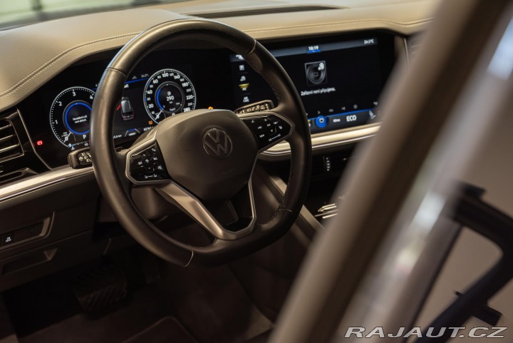 Volkswagen Touareg 3.0 TDI 210 kW Elegance v 2021