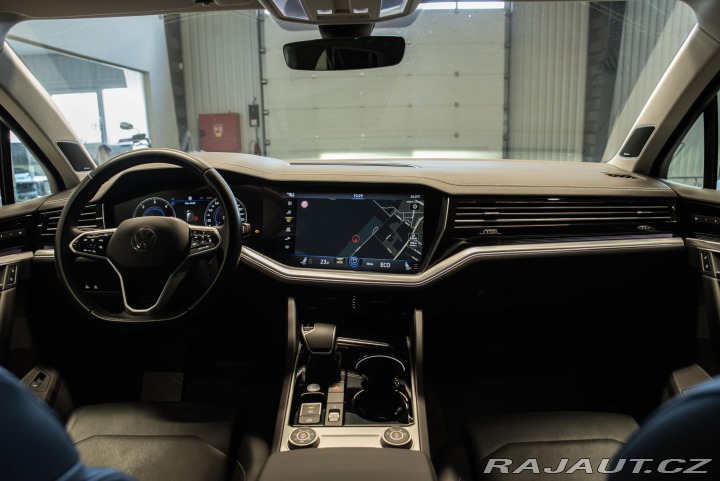 Volkswagen Touareg 3.0 TDI 210 kW Elegance v 2021