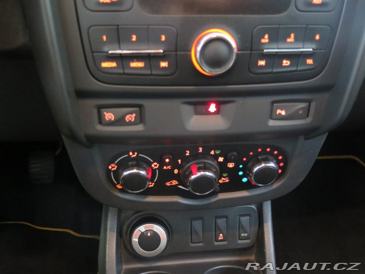 Dacia Duster 1.6 16V,4x4,klima, Altitu 2015