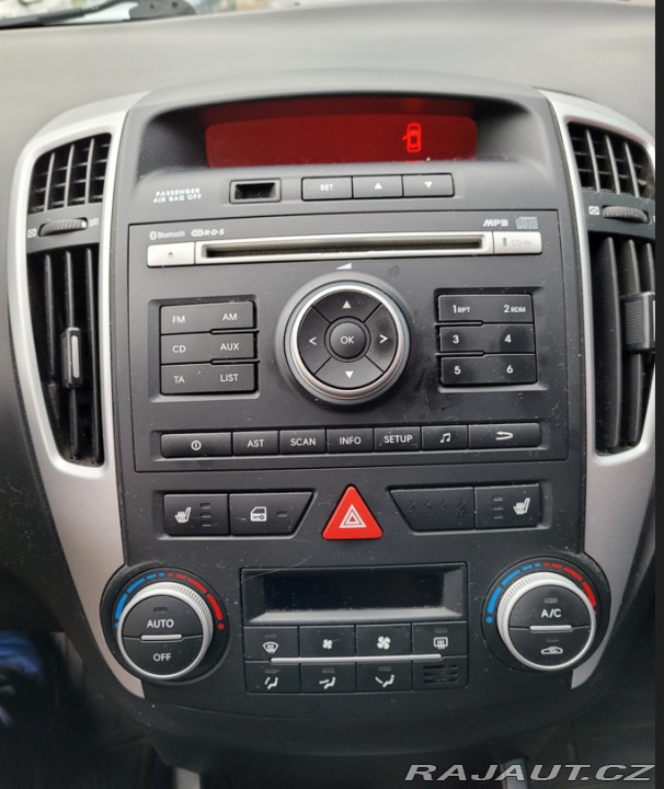 Kia Ceed  2011