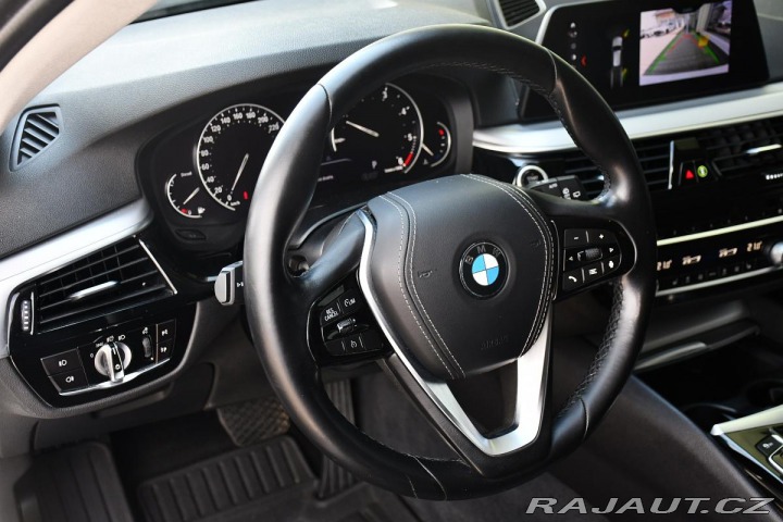 BMW 5 520d xD SERV. KNÍŽKA A/T 2019