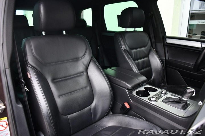 Volkswagen Touareg 3.0TDi 4M A/T VZDUCH TAŽN 2011