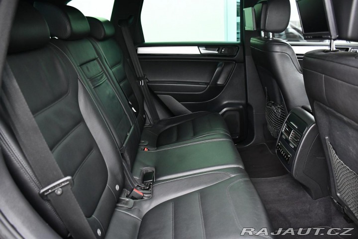 Volkswagen Touareg 3.0TDi 4M A/T VZDUCH TAŽN 2011
