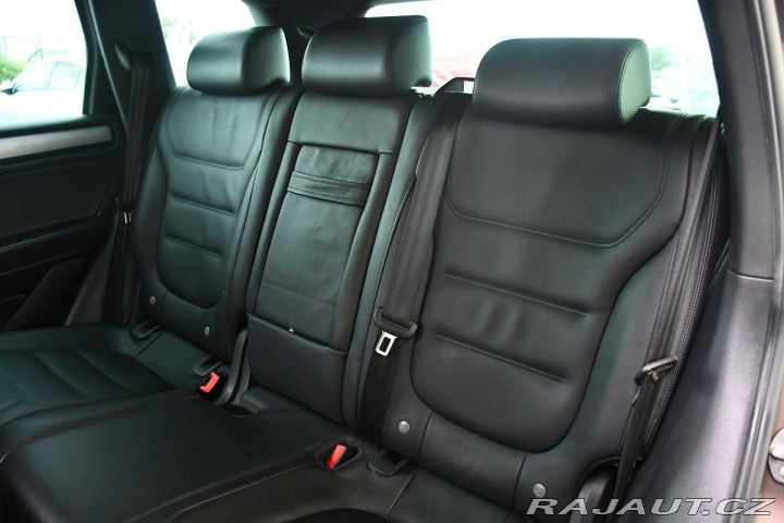 Volkswagen Touareg 3.0TDi 4M A/T VZDUCH TAŽN 2011