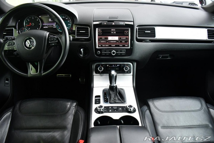 Volkswagen Touareg 3.0TDi 4M A/T VZDUCH TAŽN 2011