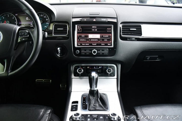 Volkswagen Touareg 3.0TDi 4M A/T VZDUCH TAŽN 2011