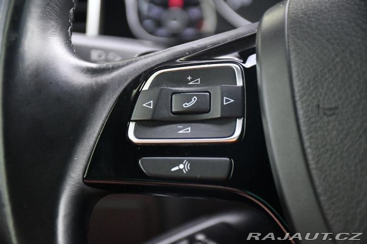 Volkswagen Touareg 3.0TDi 4M A/T VZDUCH TAŽN 2011