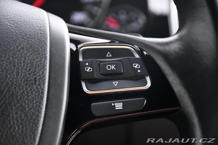 Volkswagen Touareg 3.0TDi 4M A/T VZDUCH TAŽN 2011