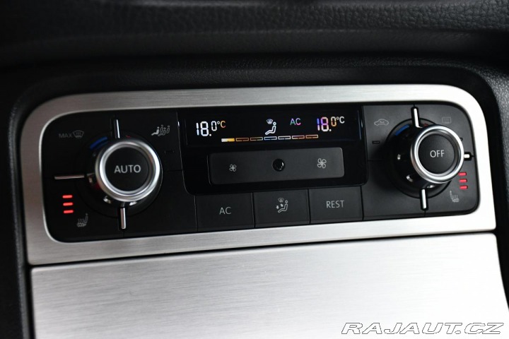 Volkswagen Touareg 3.0TDi 4M A/T VZDUCH TAŽN 2011