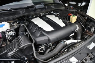 Volkswagen Touareg 3.0TDi 4M A/T VZDUCH TAŽN 2011