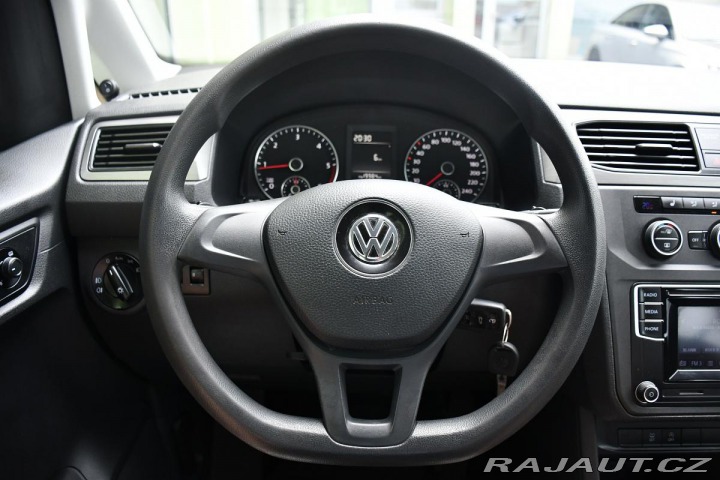 Volkswagen Caddy 2.0TDi TAŽNÉ 2xKOLA ČR 2018