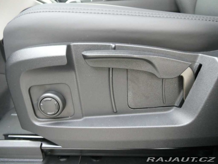 Land Rover Defender 110 3,0 S D200 4x4 automa 2025
