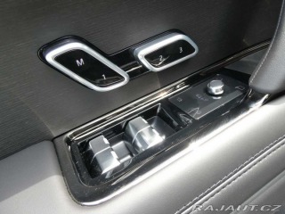 Land Rover Range Rover Sport Dynamic SE P460e 2025