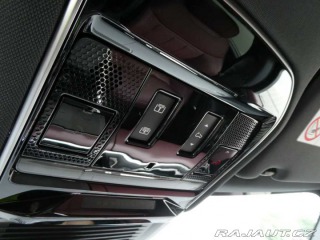 Land Rover Range Rover Sport Dynamic SE P460e 2025