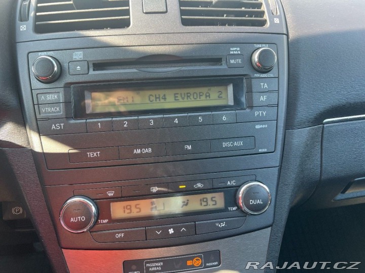 Toyota Avensis 1,8i 108kW Valvematic LUN 2009