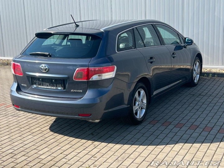 Toyota Avensis 1,8i 108kW Valvematic LUN 2009