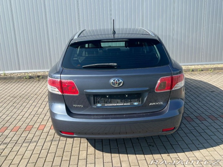 Toyota Avensis 1,8i 108kW Valvematic LUN 2009