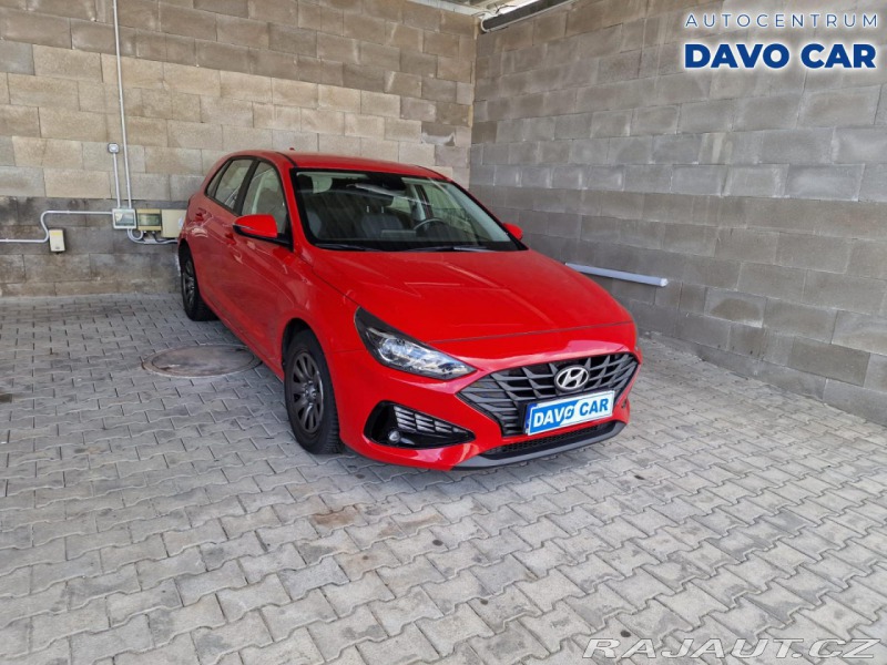 Hyundai i30 1,5 i 80kW Comfort CZ 1.M