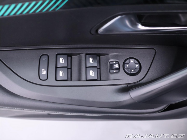 Peugeot 2008 1,2 PT Allure LED 1.Maj D 2021
