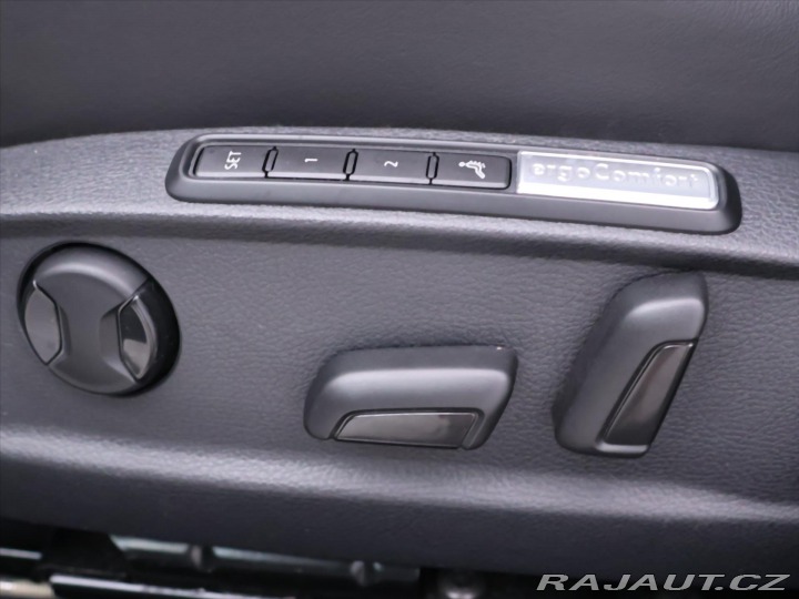 Volkswagen Passat 1,5 TSI DSG R-line Matrix 2019
