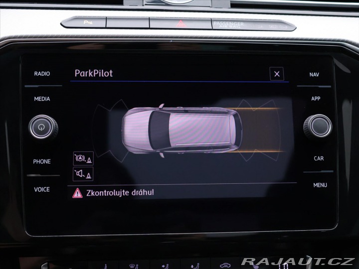 Volkswagen Passat 1,5 TSI DSG R-line Matrix 2019