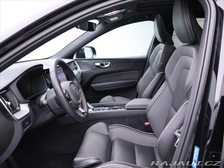 Volvo XC60 2,0 184kw CZ 1 Maj Pano 2024