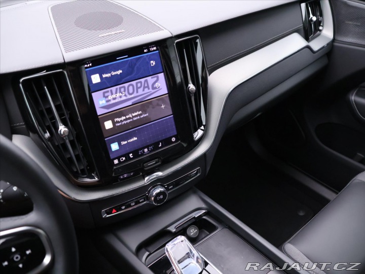 Volvo XC60 2,0 184kw CZ 1 Maj Pano 2024