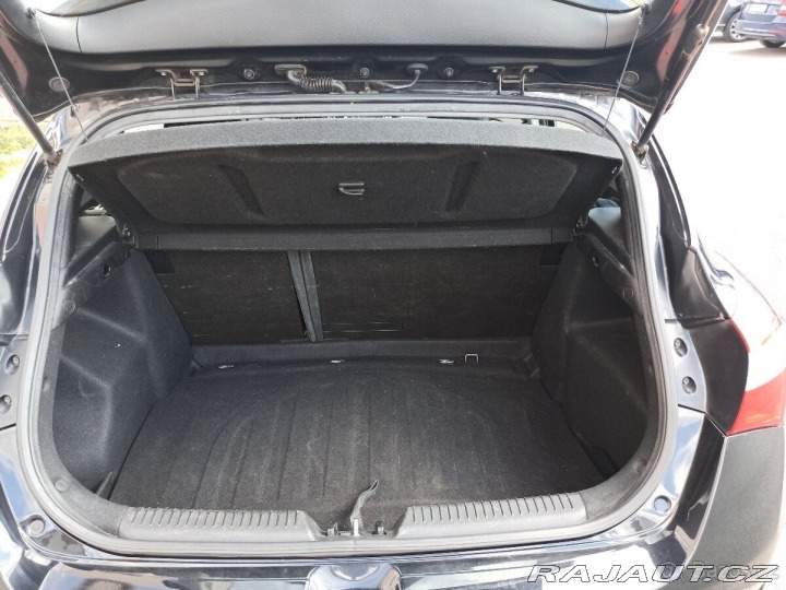 Hyundai i30 1,4   2015, benzínový mot 2015