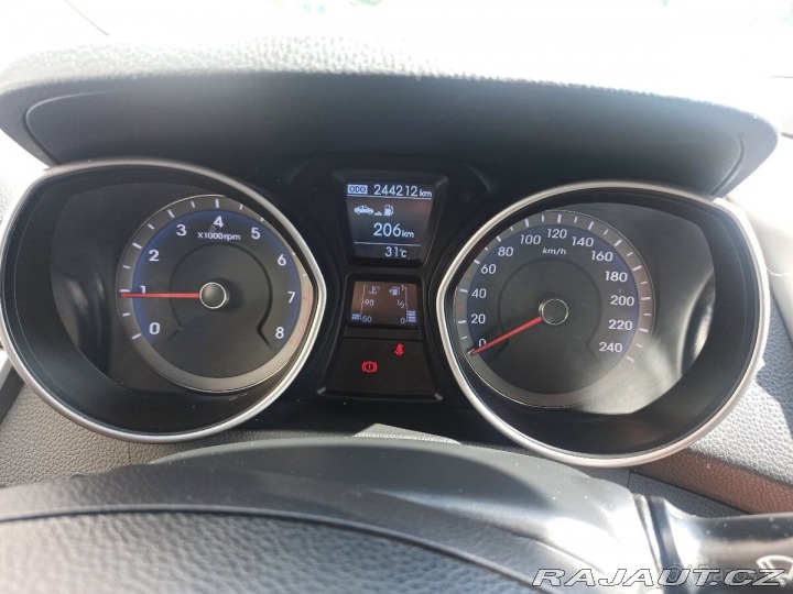 Hyundai i30 1,4   2015, benzínový mot 2015