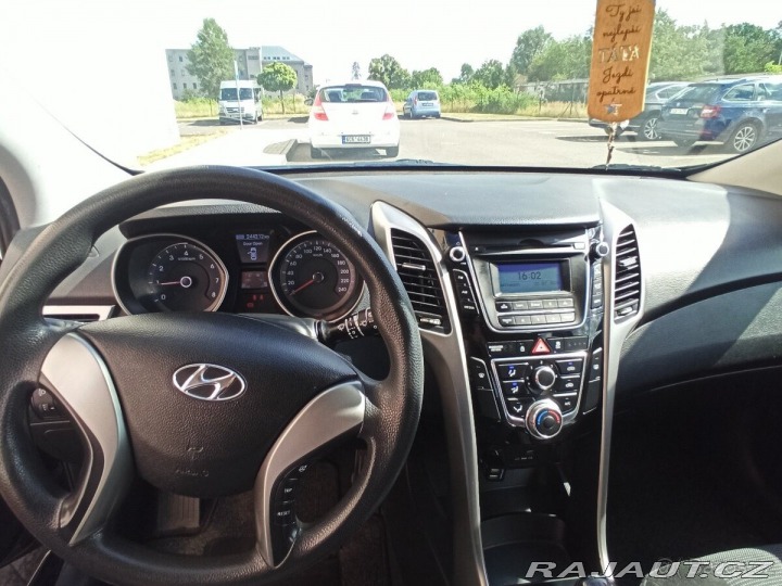 Hyundai i30 1,4   2015, benzínový mot 2015