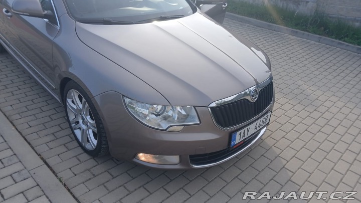 Škoda Superb 3.6 V6 DSG 4x4 Exclusive 2011