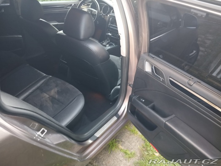 Škoda Superb 3.6 V6 DSG 4x4 Exclusive 2011