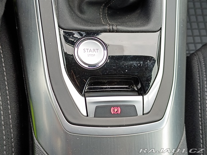 Peugeot 308  2014