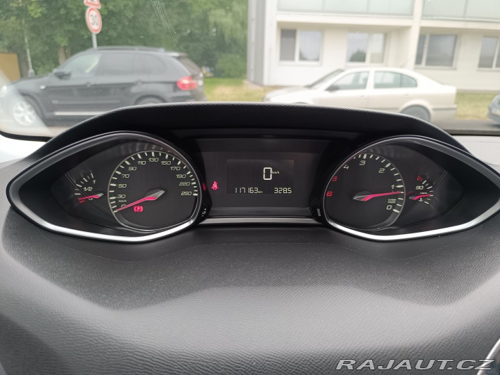 Peugeot 308  2014