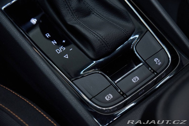 Škoda Karoq  2021