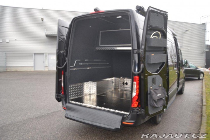 Mercedes-Benz Sprinter 317 Camper - obytný 2020