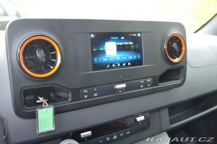 Mercedes-Benz Sprinter 317 Camper - obytný 2020