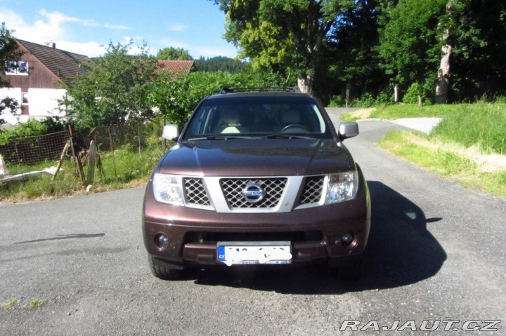 Nissan Pathfinder 2,5 DCI automat 126Kw 2009