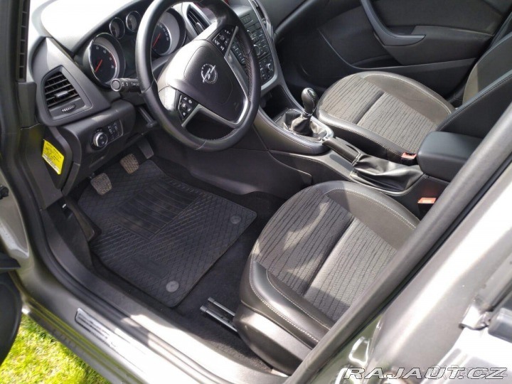 Opel Astra B16XER (2017) 2017