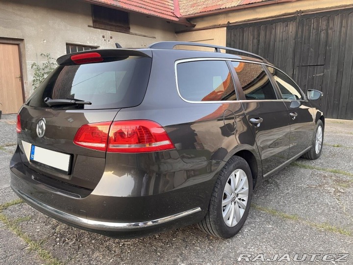 Volkswagen Passat 2,0   TDi, 2 sady kol, 20 2012